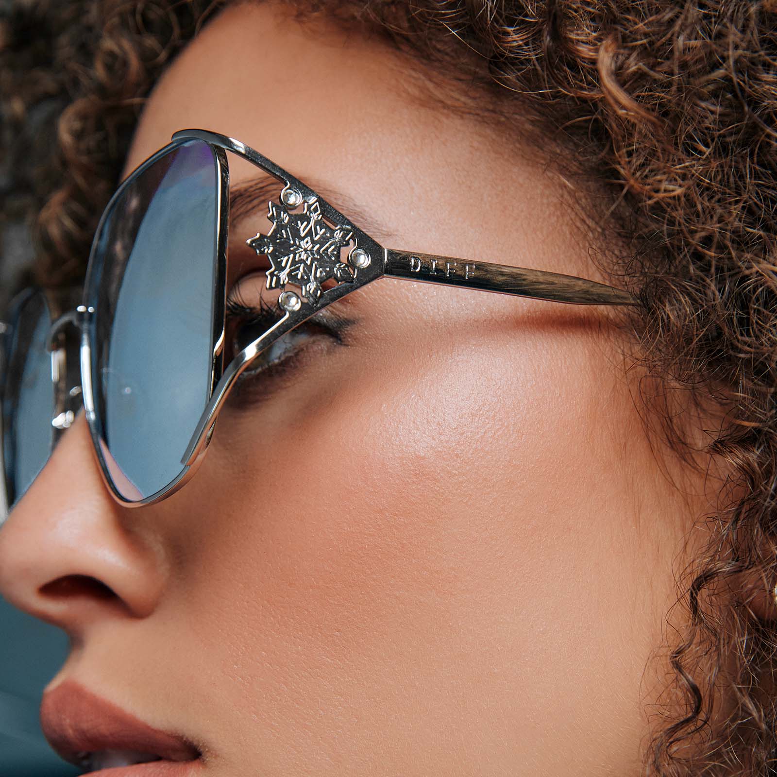 ELSA - COOL SILVER GLOSS METAL + ICE BLUE + POLARIZED SUNGLASSES - Image 6