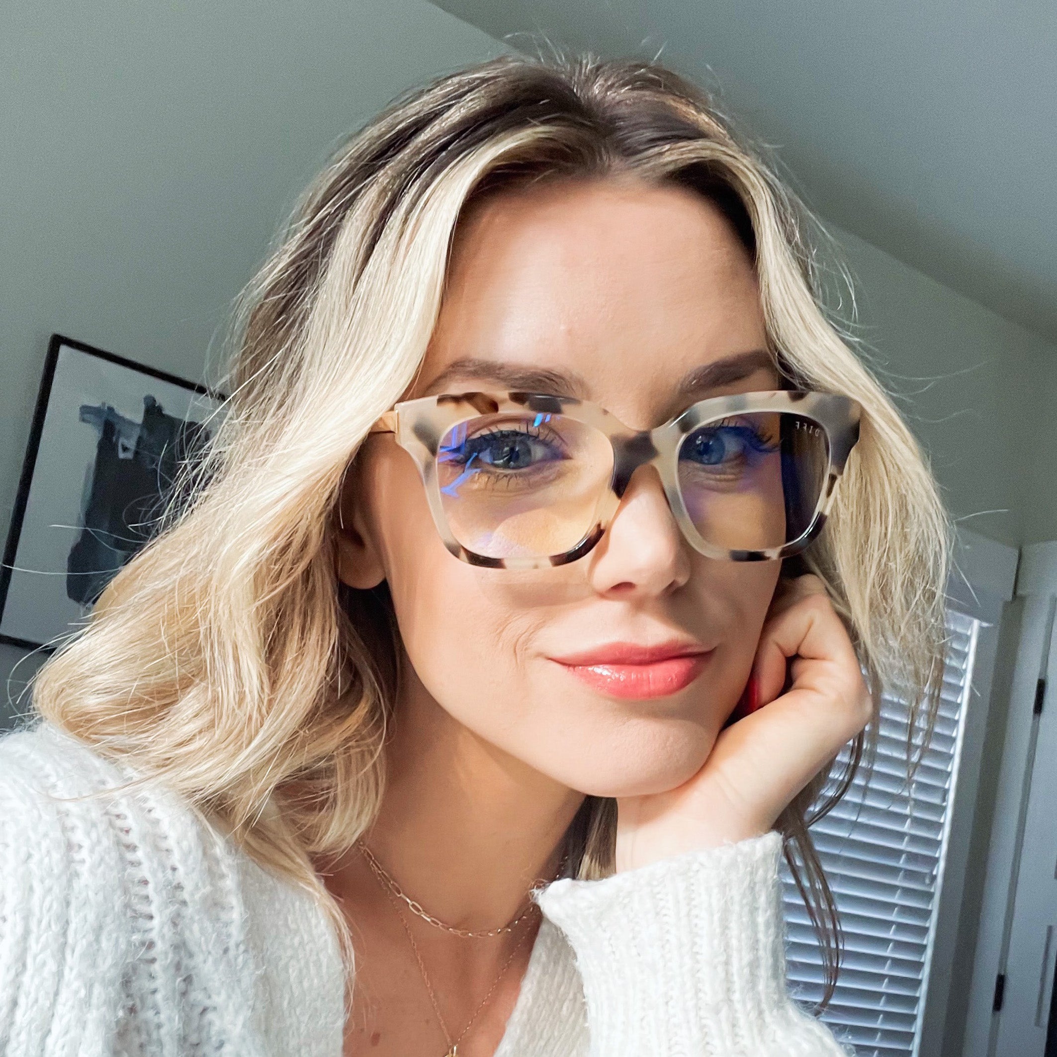 BELLA XS - BLUSH CRYSTAL + GLASSES - Image 14