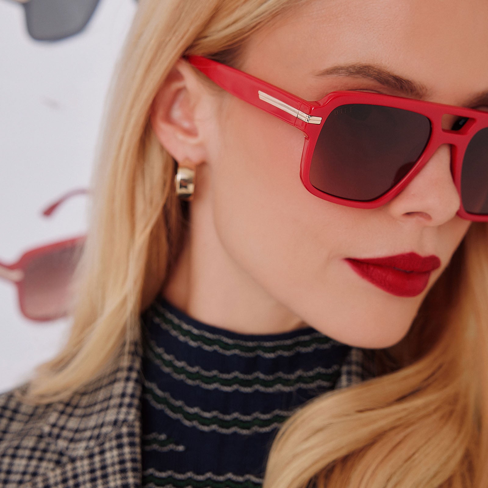 JULIEN NAVIGATOR - ROUGE VOGUE + WARM BROWN GRADIENT SUNGLASSES - Image 7