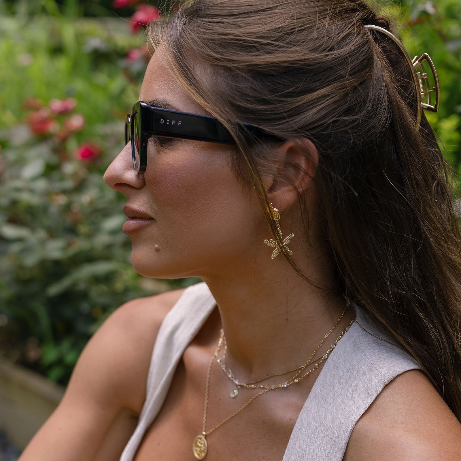 JESSIE JAMES DECKER - LOREN + BLACK + GREY SUNGLASSES - Image 6