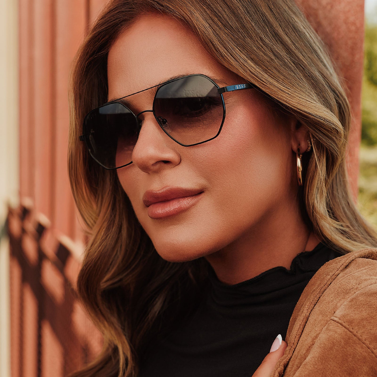 JOJO FLETCHER - JOELLE + BLACK + GREY GRADIENT + POLARIZED SUNGLASSES - Image 5