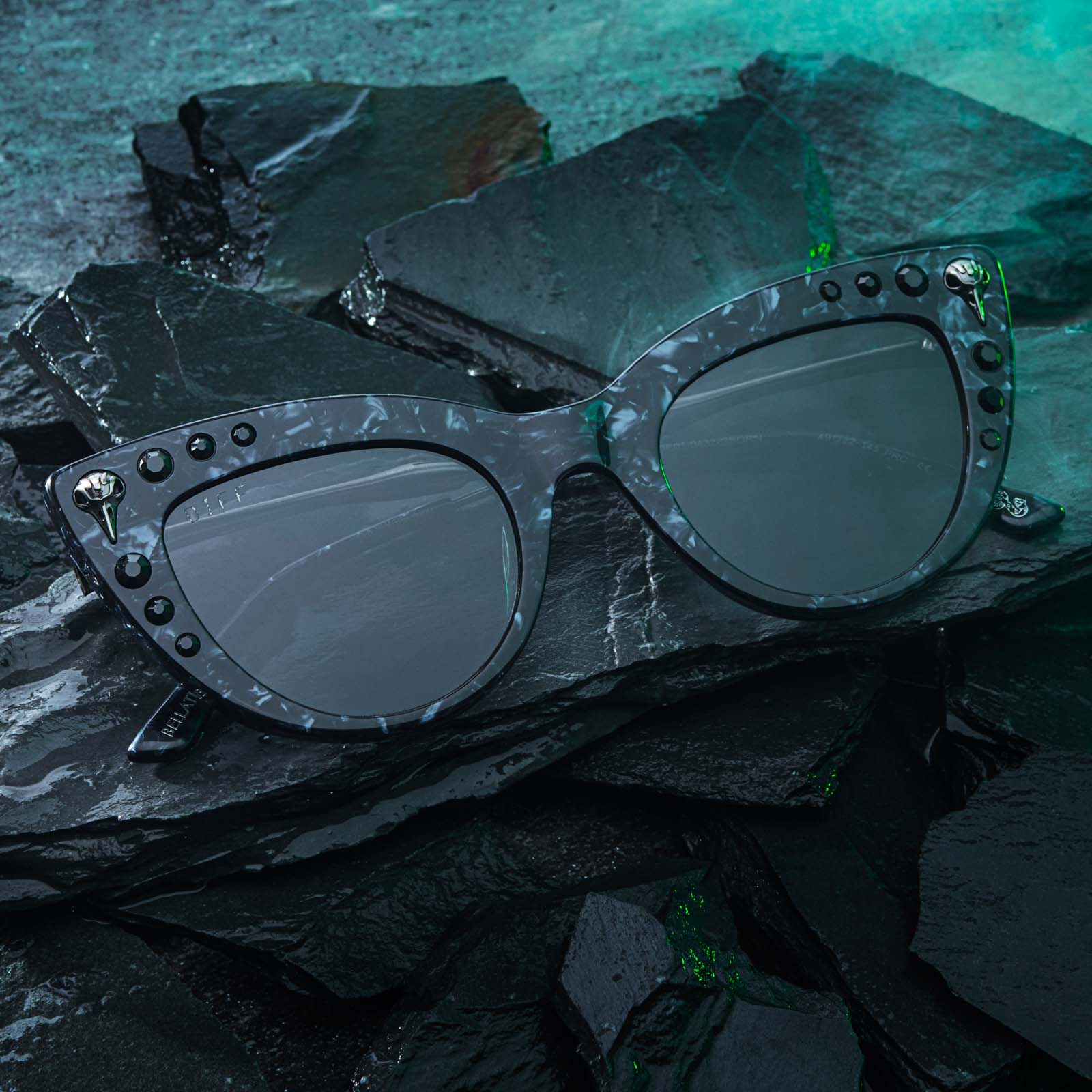 BELLATRIX™ - GEO BLACK + GREY SUNGLASSES - Image 7