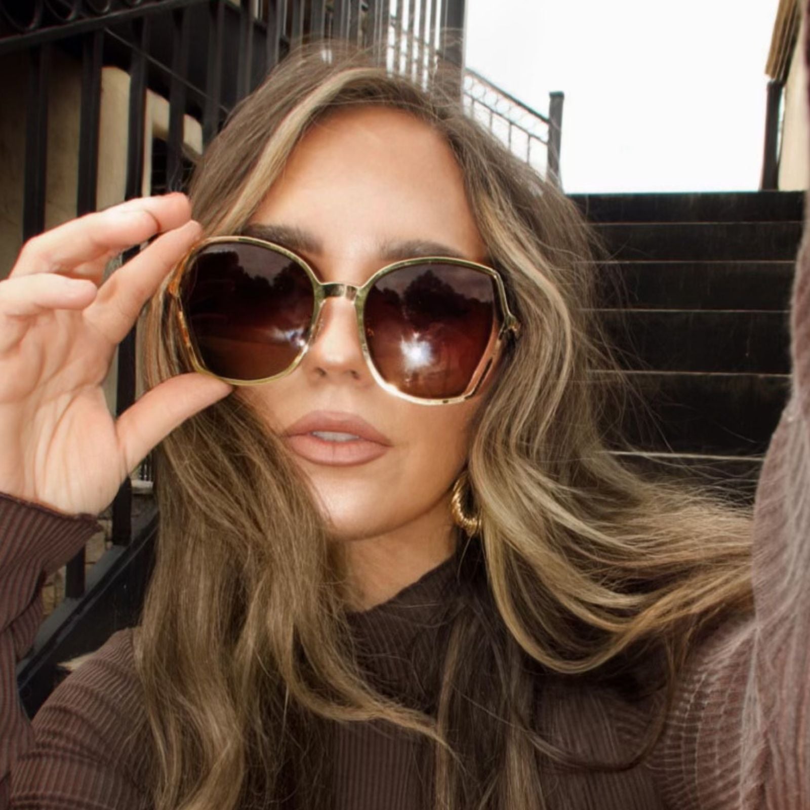 DONNA III - GOLD + BROWN GRADIENT POLARIZED SUNGLASSES - Image 3