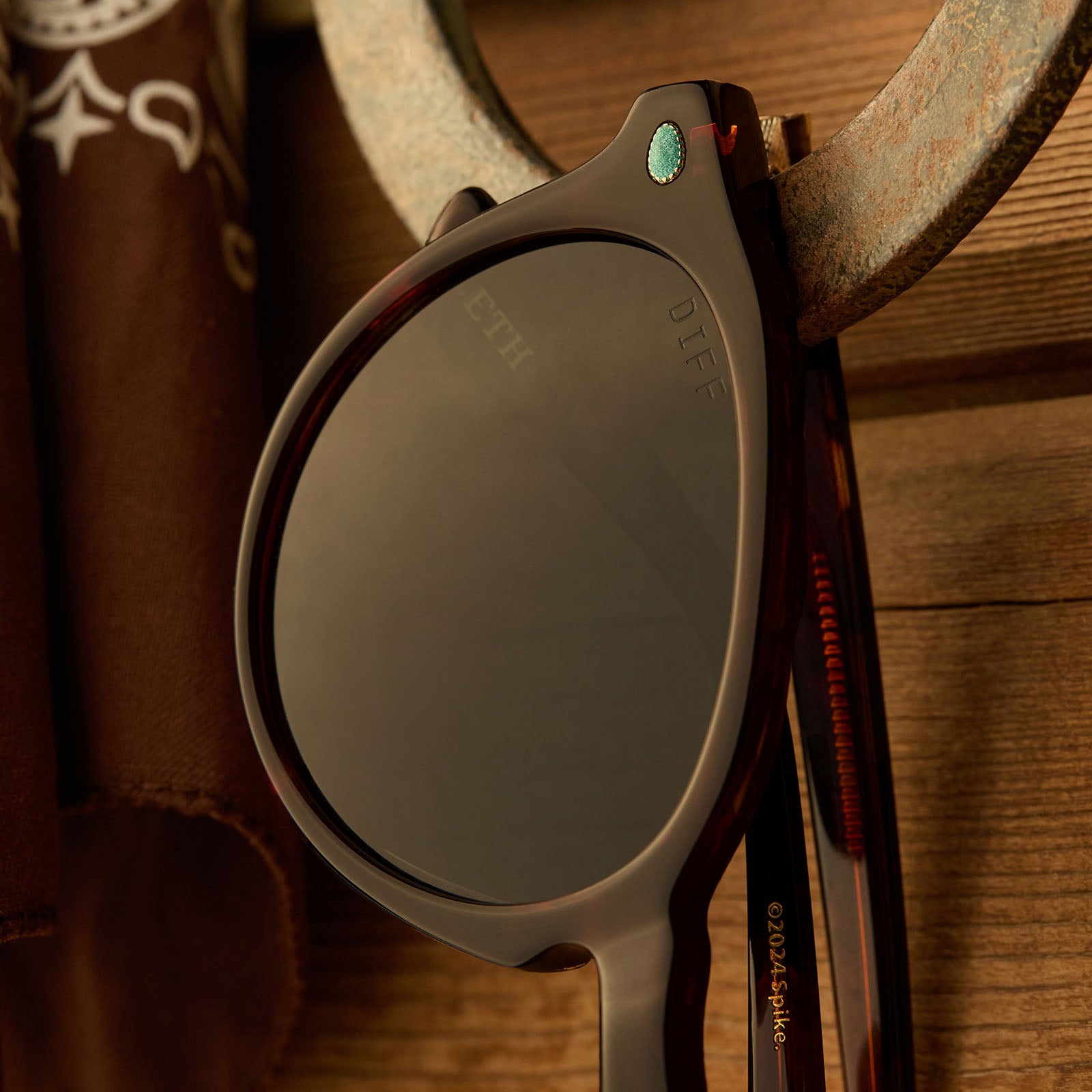 BETH - WARM SEQUOIA TORTOISE + MONTANA SKY + POLARIZED SUNGLASSES - Image 8