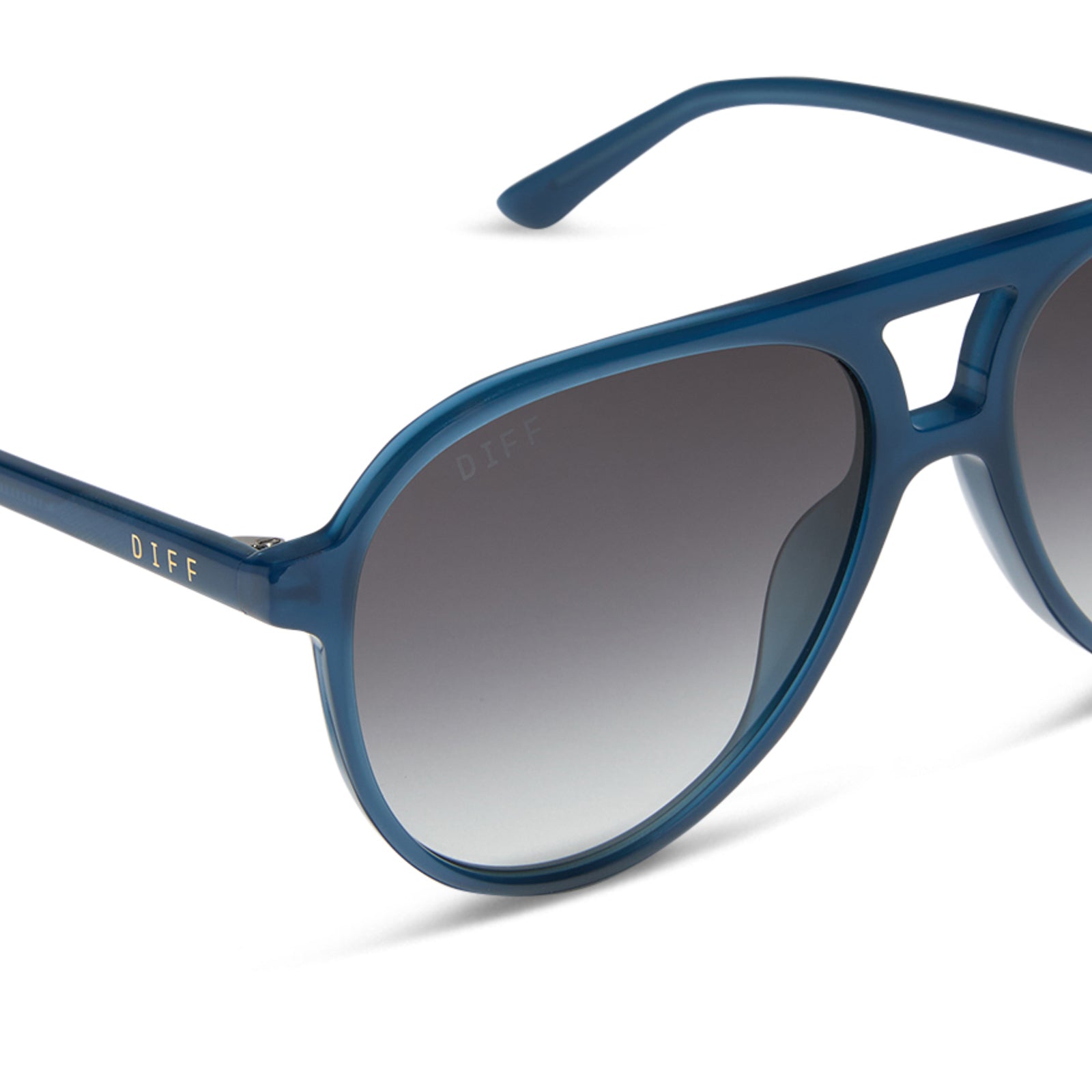 TOSCA II - CLUBHOUSE BLUE + GREY GRADIENT SUNGLASSES - Image 4