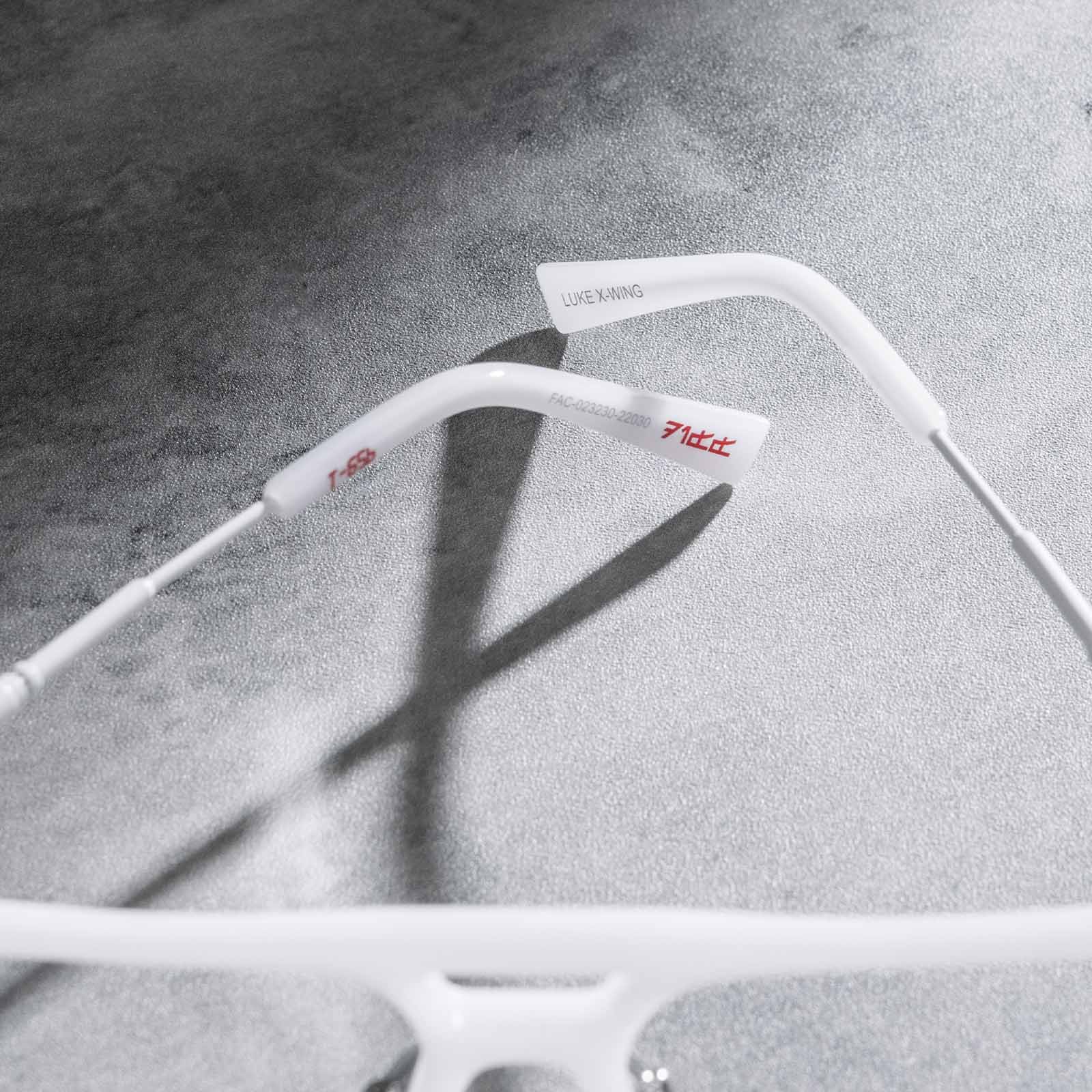 LUKE SKYWALKER™ X-WING™ STARFIGHTER - MILKY WHITE + GLASSES - Image 10